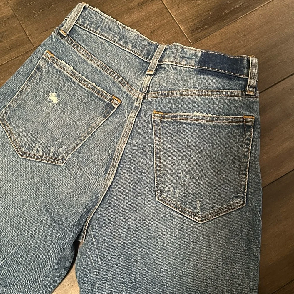 Abercrombie & Fitch Women's 90s Straight Leg Jeans - Distressed Blue - Picture 4 of 4